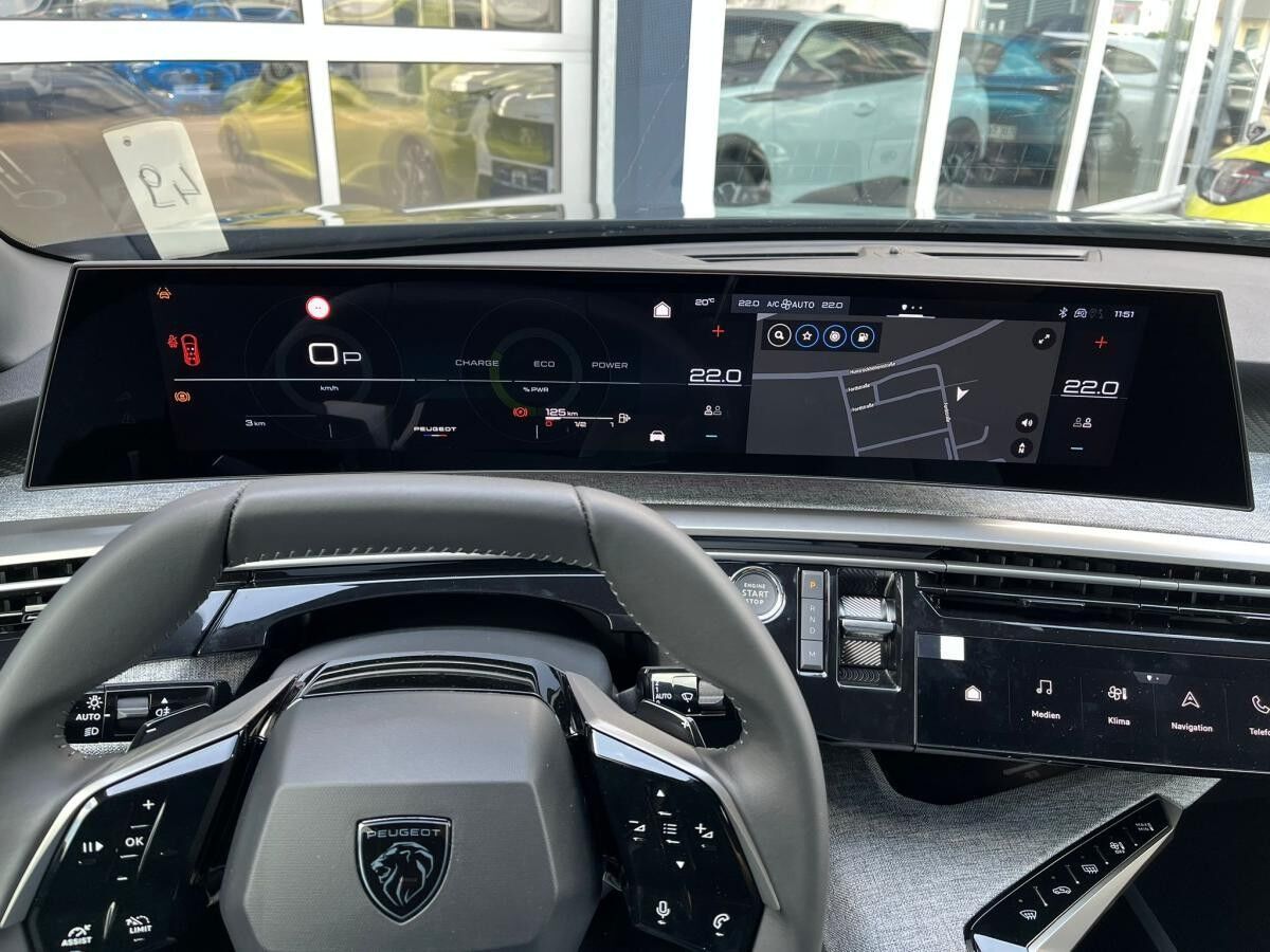 Peugeot 5008 Allure HYBRID 145 e-DSC6 7-SITZER !SOFORT!