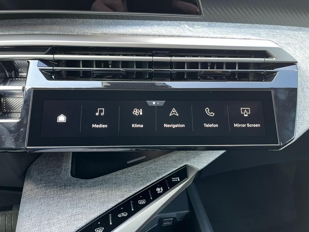 Peugeot 5008 Allure HYBRID 145 e-DSC6 7-SITZER !SOFORT!