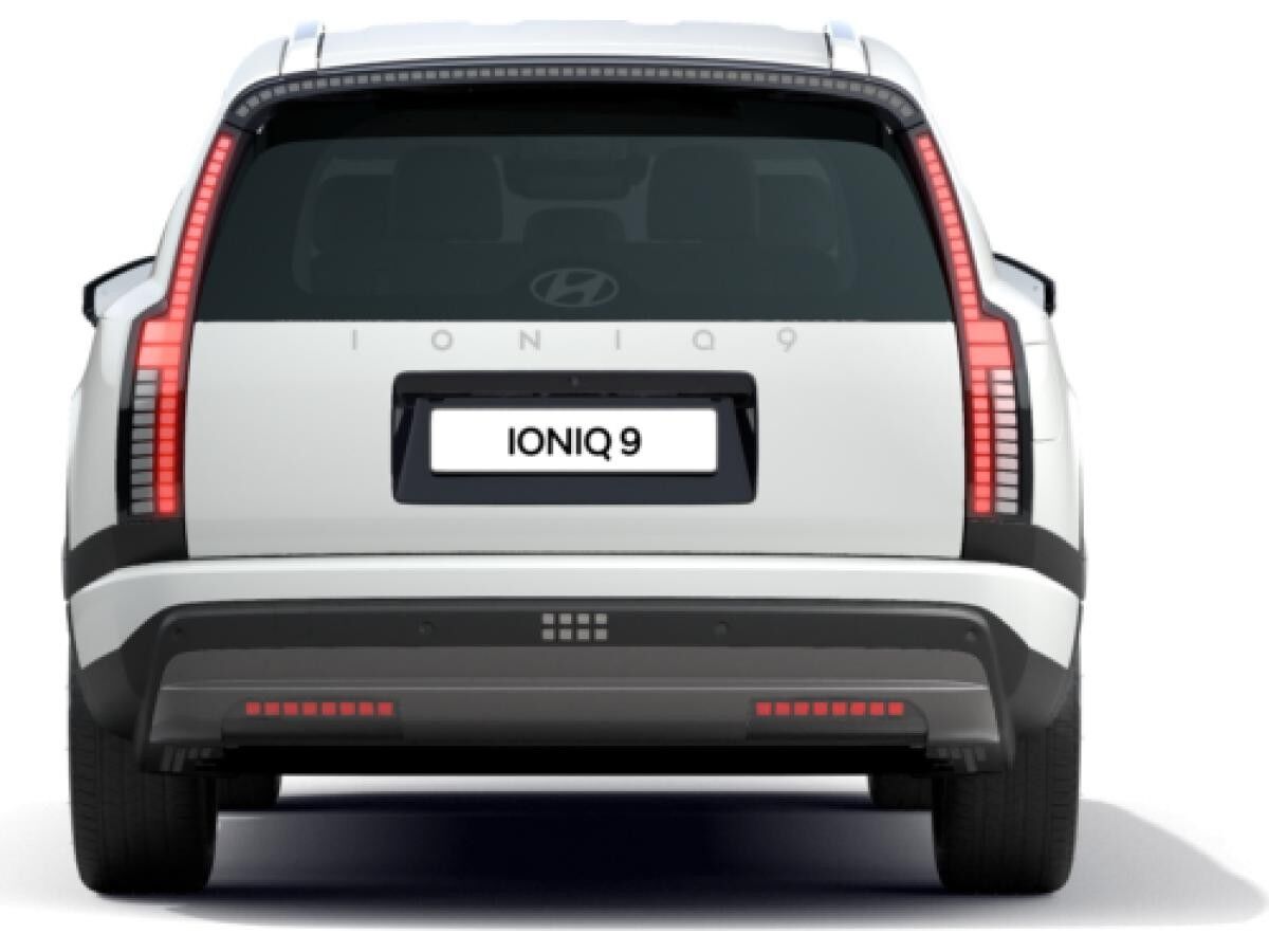 Hyundai IONIQ 9 ⚡110 kWh 218PS Basis 2WD 7-Sitzer, Techniq-Paket⚡