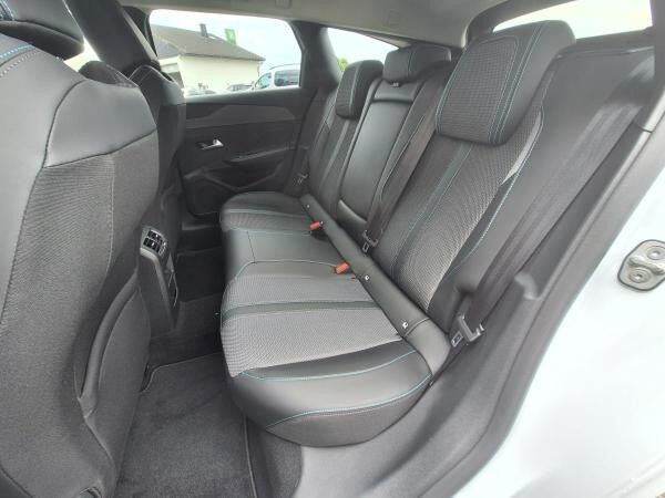 Peugeot 308 SW Allure HYBRID 145 e-DSC*SOFORT VERFÜGBAR*