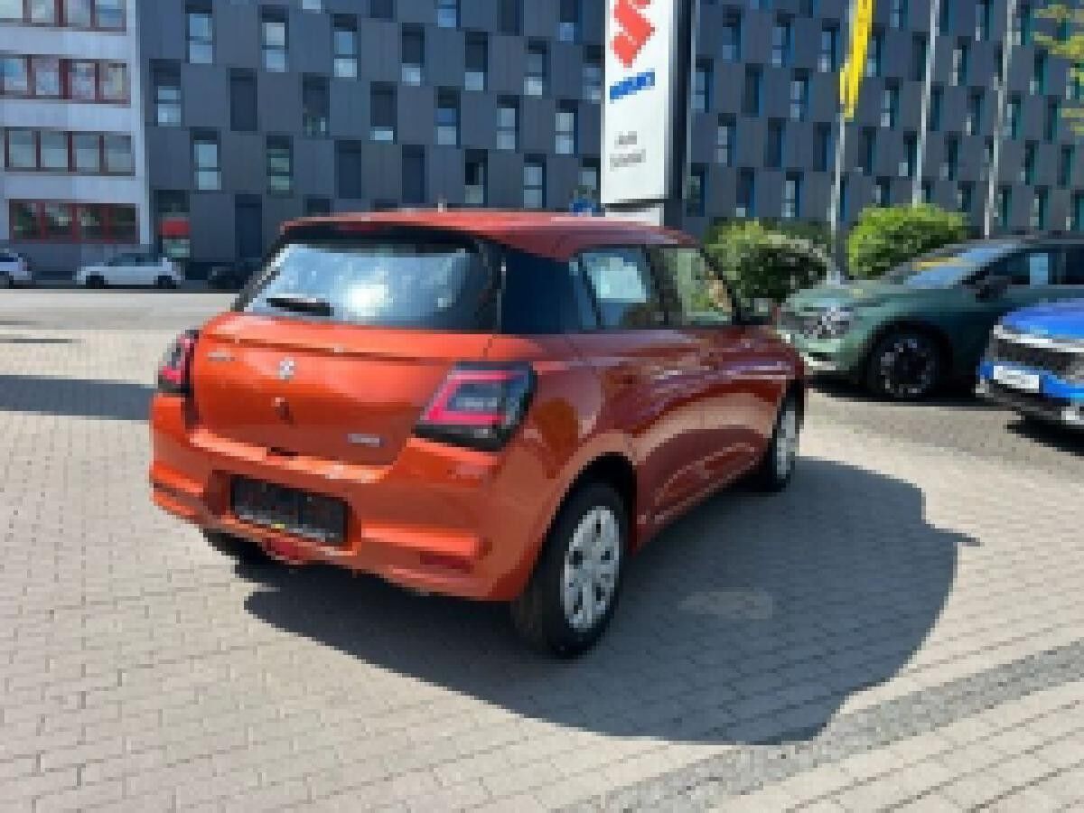 Suzuki Swift 1.2 Dualjet Hybrid CLUB