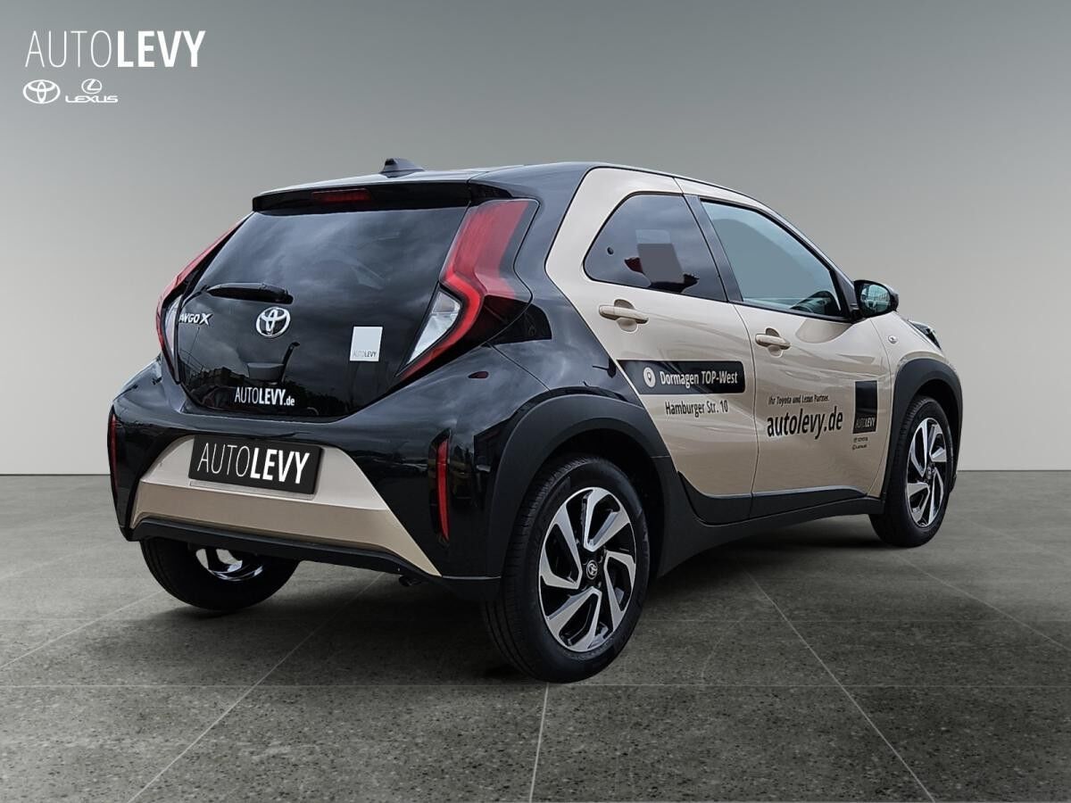 Toyota Aygo AYGO X Teamplayer VERSCHIEDENE FARBEN SOFORT!
