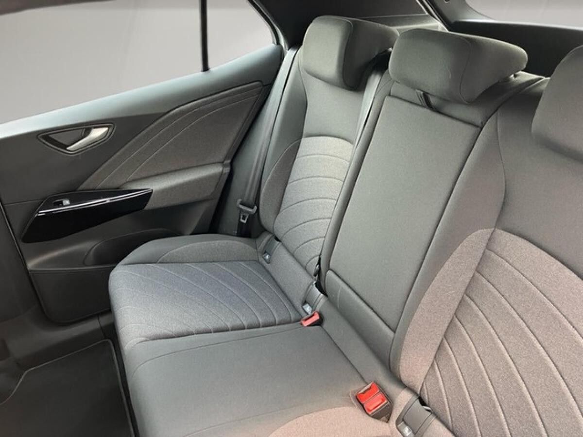 Volkswagen ID.3 Pro+rear view Climatronic Navi DAB+