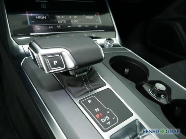 Audi A6 Avant S line 40TDI quattro S tronic V-Cockpit
