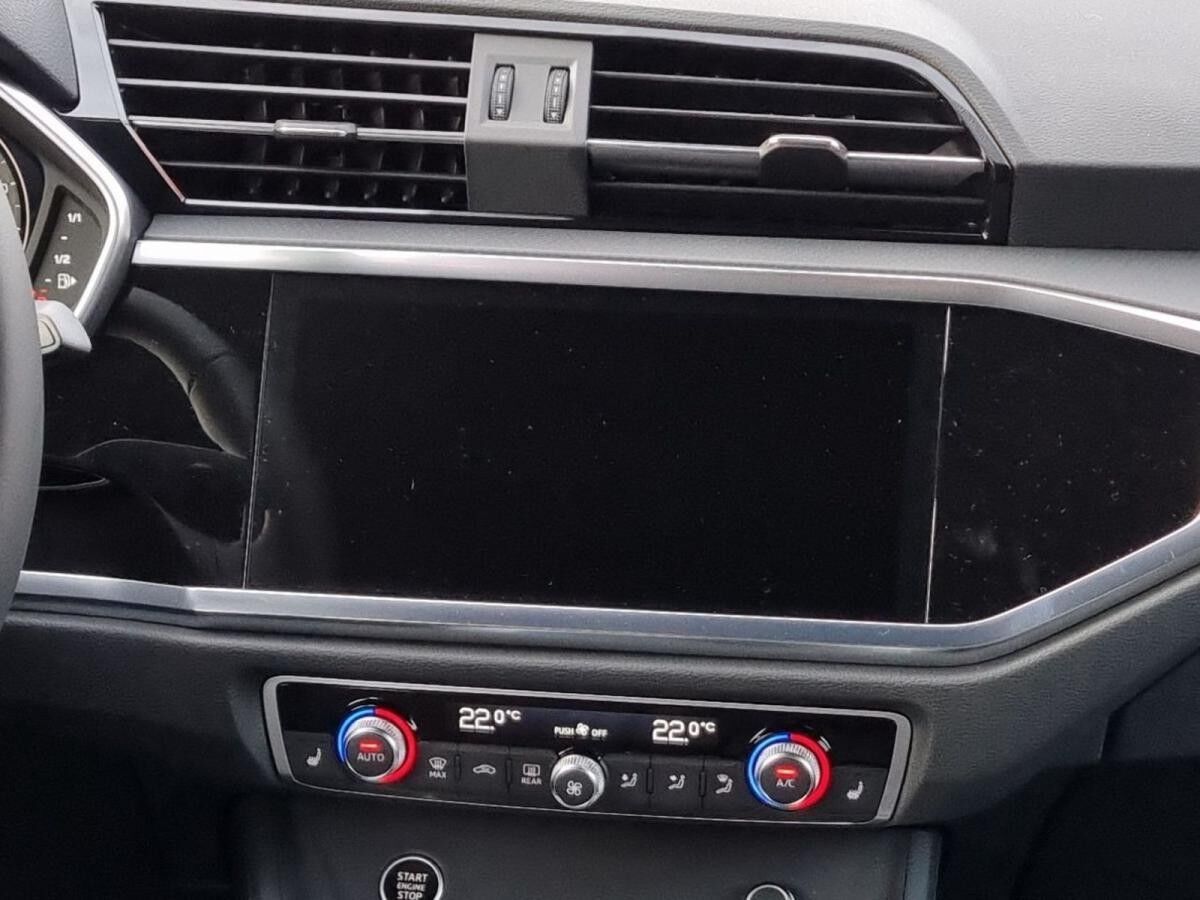 Audi Q3 Sportback 35 TFSI LED Scheinw. Rückf.kamera MMI Navi plus Sportsitze Sitzheizung