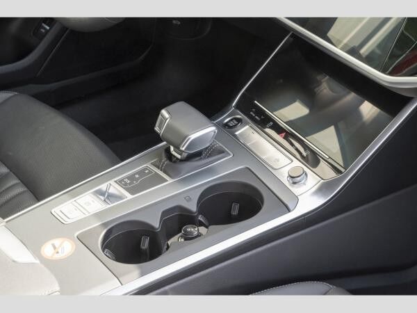 Audi A6 Avant 45 TFSI advanced