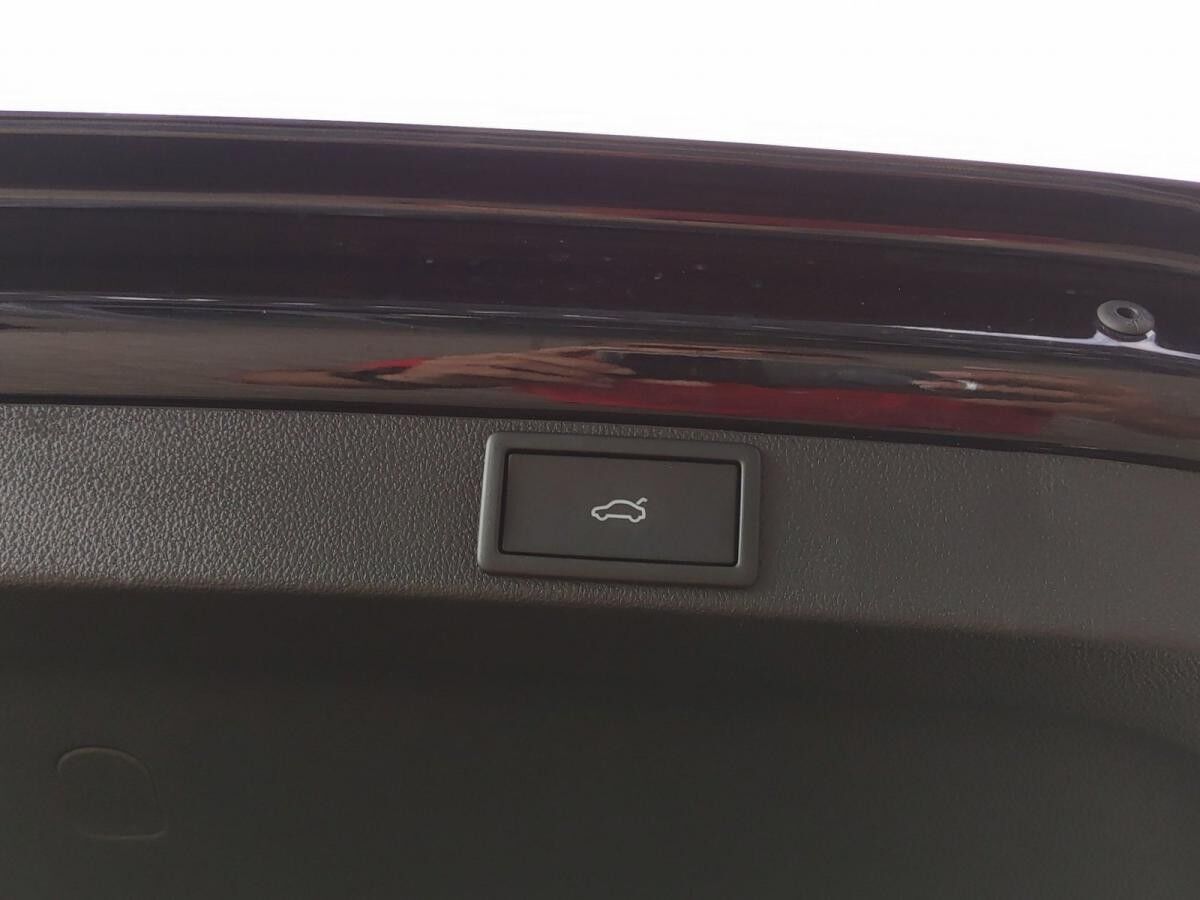 Skoda Octavia Combi Tour 2.0 TDI DSG AHK ACC RFK DAB