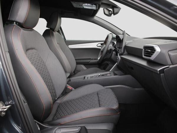 Seat Leon FR 1.5 eTSI / 7-Gang-DSG SLD