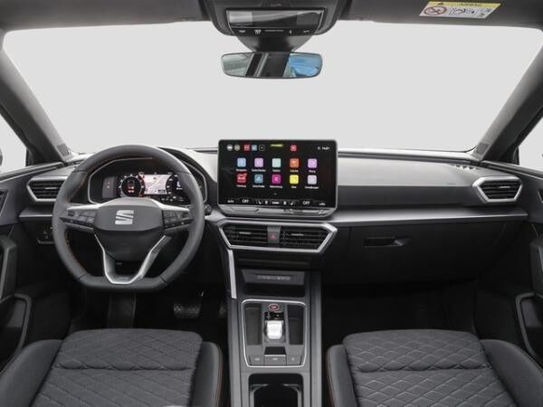 Seat Leon FR 1.5 eTSI / 7-Gang-DSG SLD