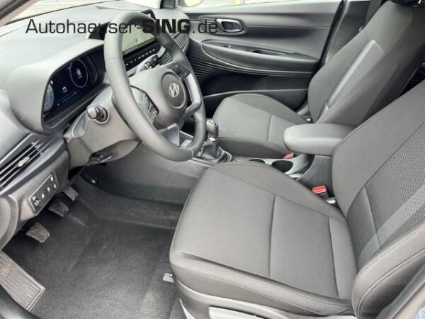 Hyundai i20 Kamera Induktion Navi Spurhalte SHZ AC/AA