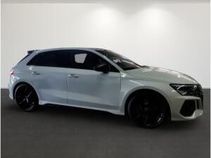 Audi RS3 Sportback -  Matrix LED Pano B&O RS Sportabgasanl Dachk.spoiler carbon