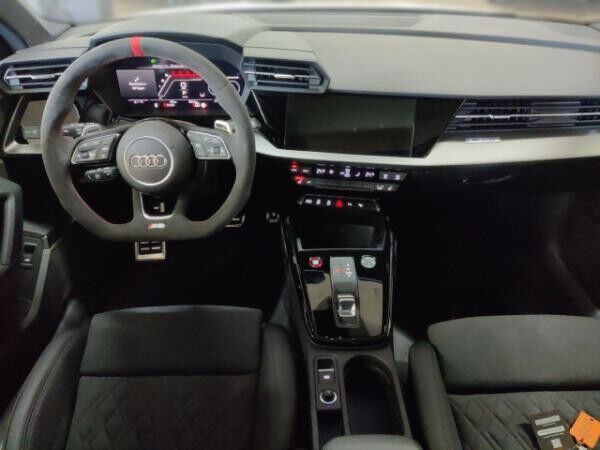 Audi RS3 Sportback -  Matrix LED Pano B&O RS Sportabgasanl Dachk.spoiler carbon