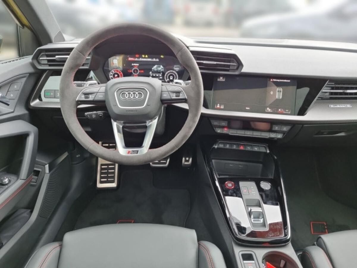 Audi RS3 Sportback - Panorama-Glasdach-  Bang & Olufsen Premium- Audi virtual cockpit plus