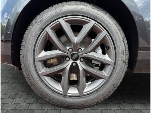 Land Rover Range Rover Velar D300 Dynamic SE