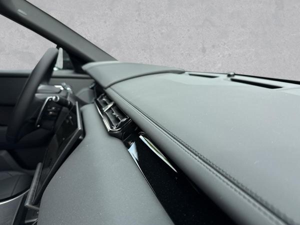 Land Rover Range Rover Velar D300 Dynamic SE *SOFORT VERFÜGBAR*