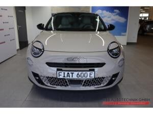 Fiat 600e MY25 La Prima Navi Massagesitze LED El. Heckklappe