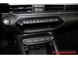 Fiat 600e MY25 La Prima Navi Massagesitze LED El. Heckklappe