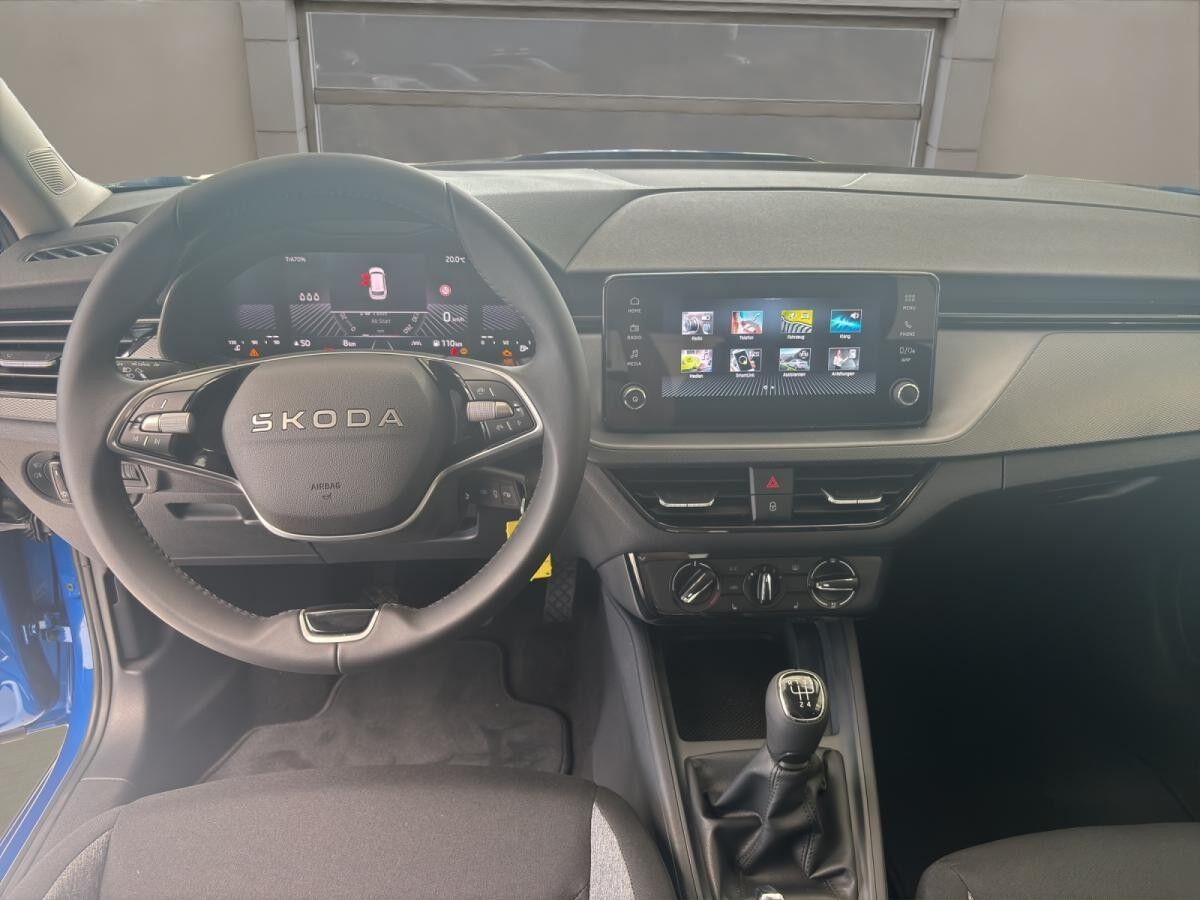 Skoda Kamiq Essence SOFORT VERFÜGBAR SHZ LED W-Paket PDC SpurH