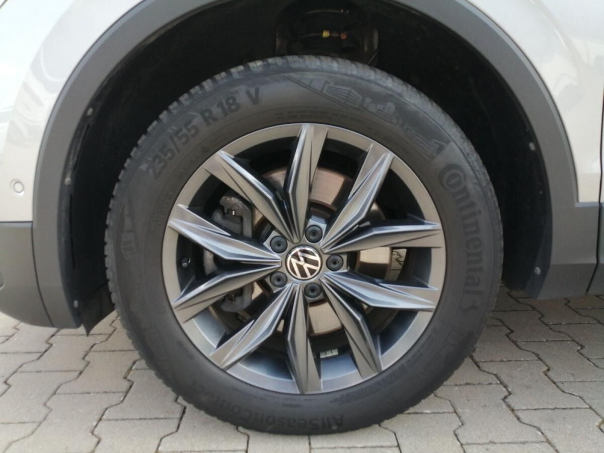Volkswagen Tiguan Allspace Move 2.0 TDI 4M DSG ACC AHK 7Sit