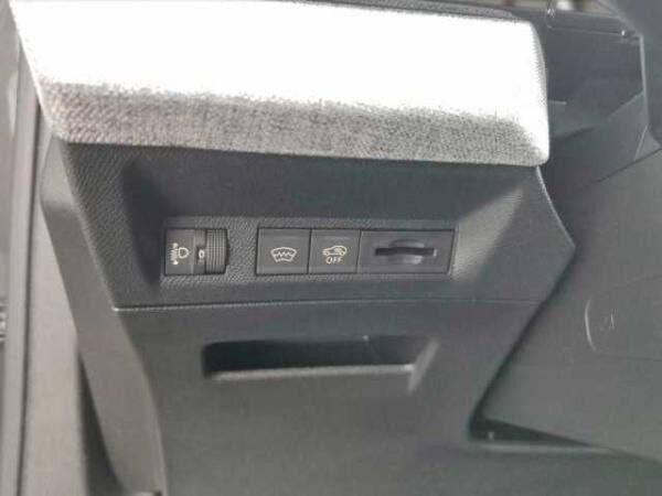 Peugeot 3008 Allure +Allwetter+Navi+360°Kamera