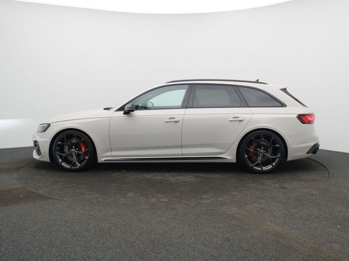 Audi RS4 RS 4 Avant / RS competition+, Vmax290, Pano, AHK