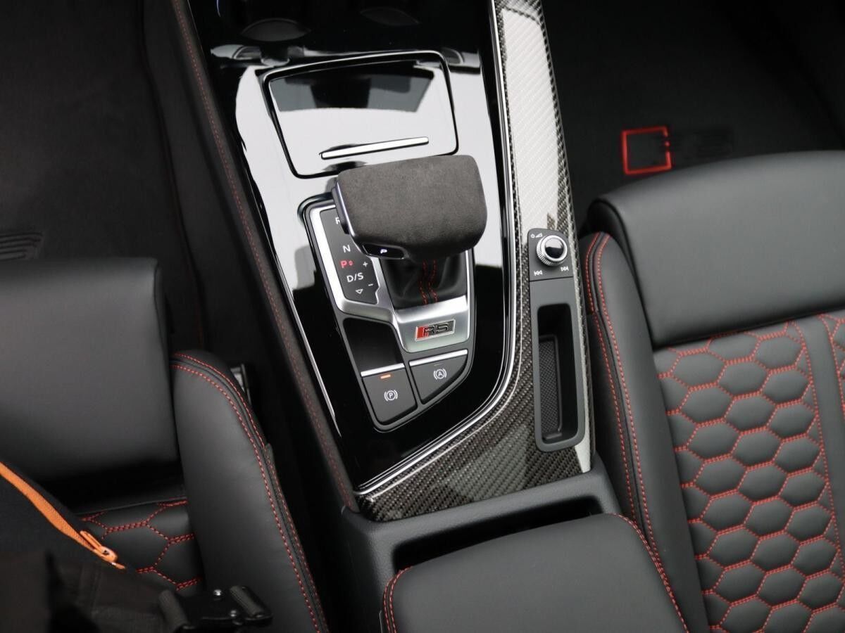 Audi RS4 RS 4 Avant / RS competition+, Vmax290, Pano, AHK