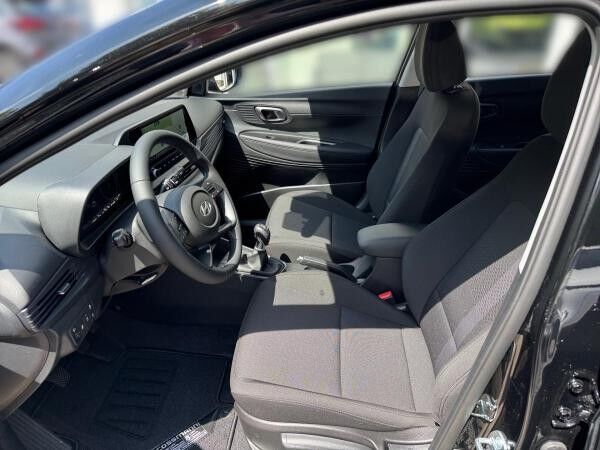 Hyundai i20 FL (MY25) 1.0 T-GDI 100 PS 6-MT Trend "SOFORT VERFÜGBAR"