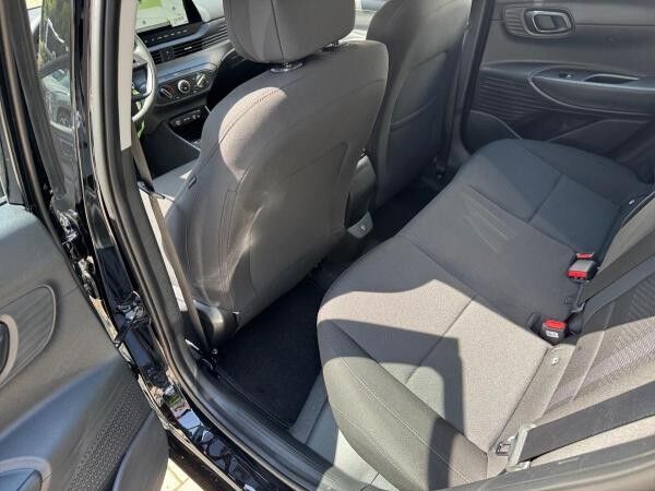 Hyundai i20 FL (MY25) 1.0 T-GDI 100 PS 6-MT Trend "SOFORT VERFÜGBAR"