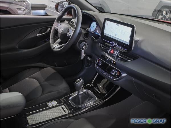 Hyundai i30 ADVANTAGE NAVI CAM LED SHZ LHZ CARPLAY KLIMA