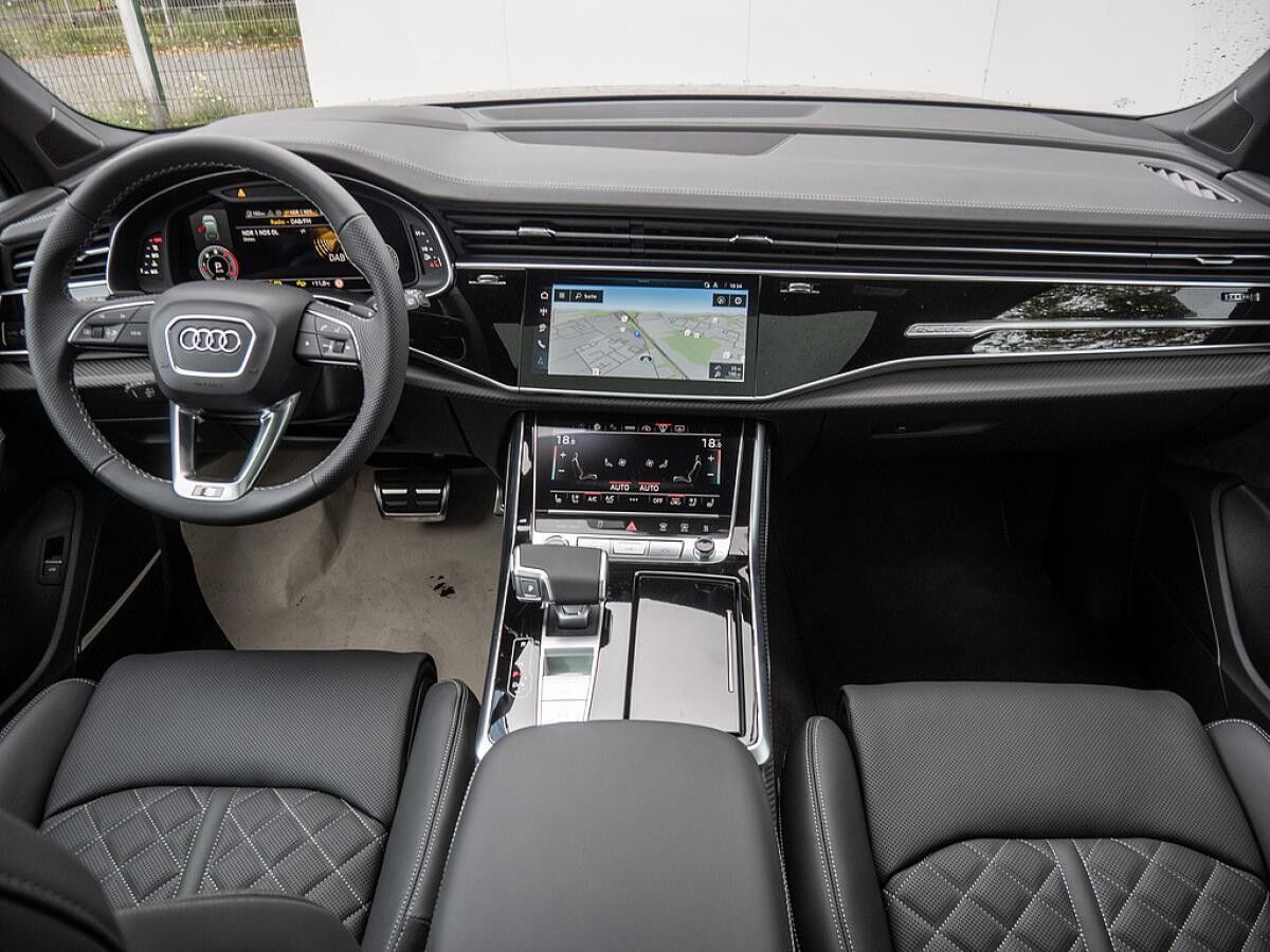 Audi Q7 SUV S line business TDI quattro
