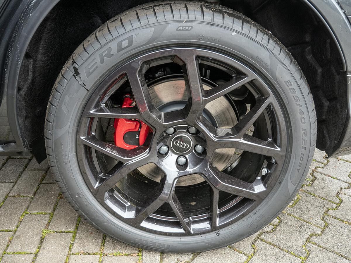 Audi Q7 SUV S line business TFSI e quattro