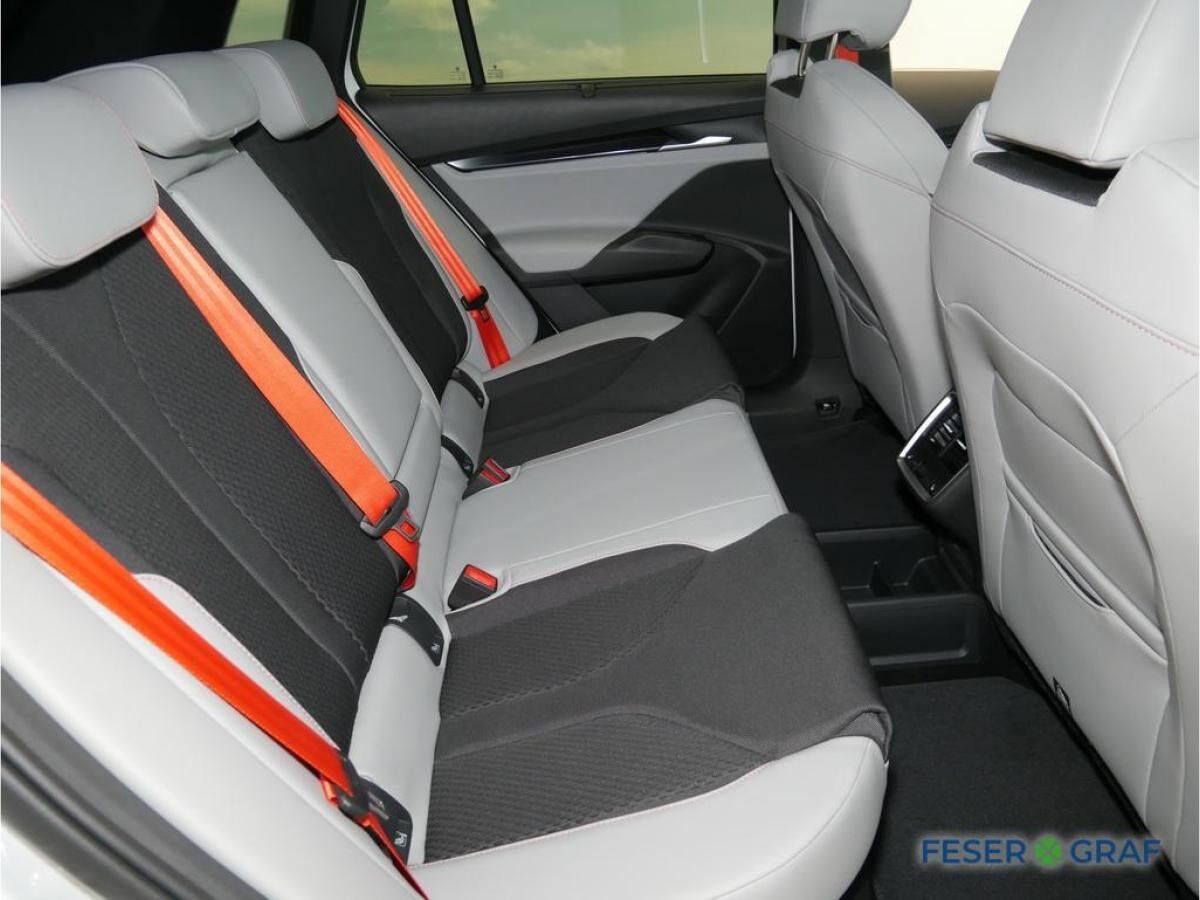 Skoda Elroq First Edition h NAVI, Wärmepumpe, AHK