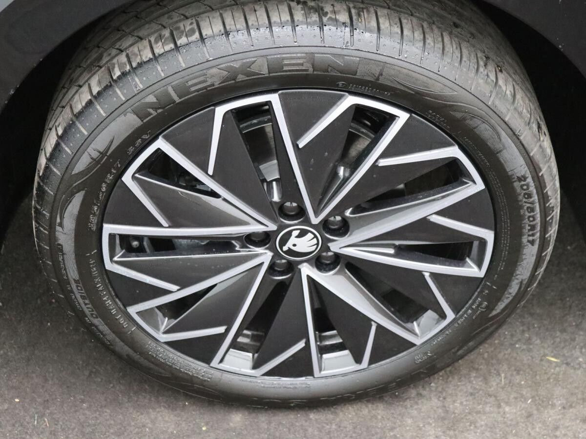 Skoda Scala Selection 1.0 TSI DSG / Matrix, ACC, RFK