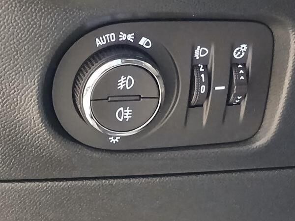 Opel Mokka-e Navi,Massagesitz,Lenkradheizung,LED