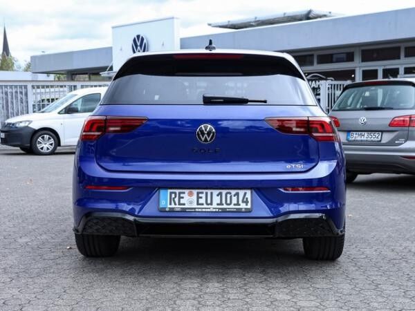 Volkswagen Golf VIII 1,5 eTSI DSG R-Line Black Style ACC Navi R-Kamera LED 17"