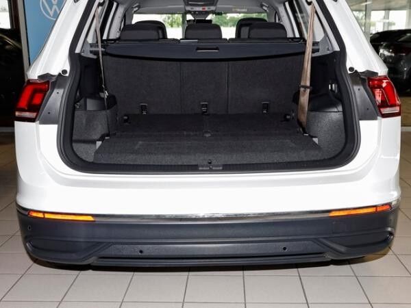 Volkswagen Tiguan Allspace 1,5 TSI DSG Life AHK NaviMedia ACC LED 18Zoll