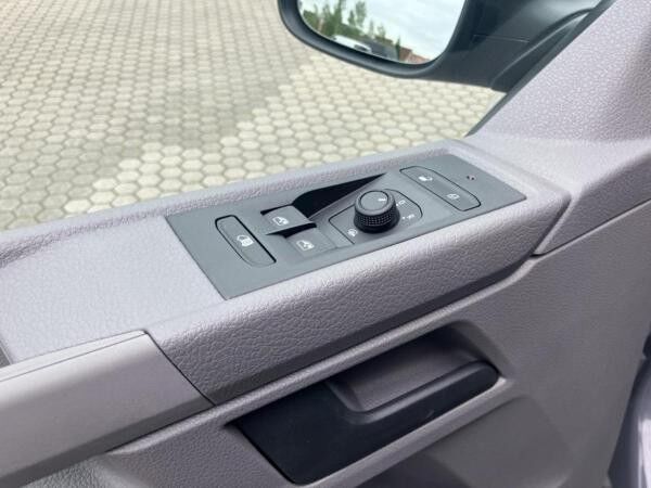 Volkswagen Transporter T6.1 2.0 TDI KLIMA+PDC-hinten+GJR