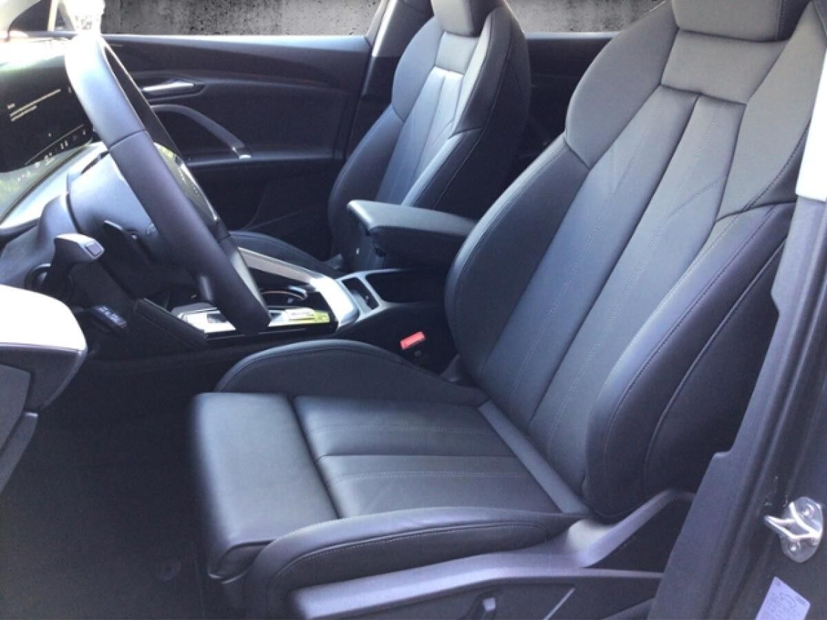 Audi Q5 Sportback TDI quattro S tronic Audi Q5 Sportback TDI quattro S tronic