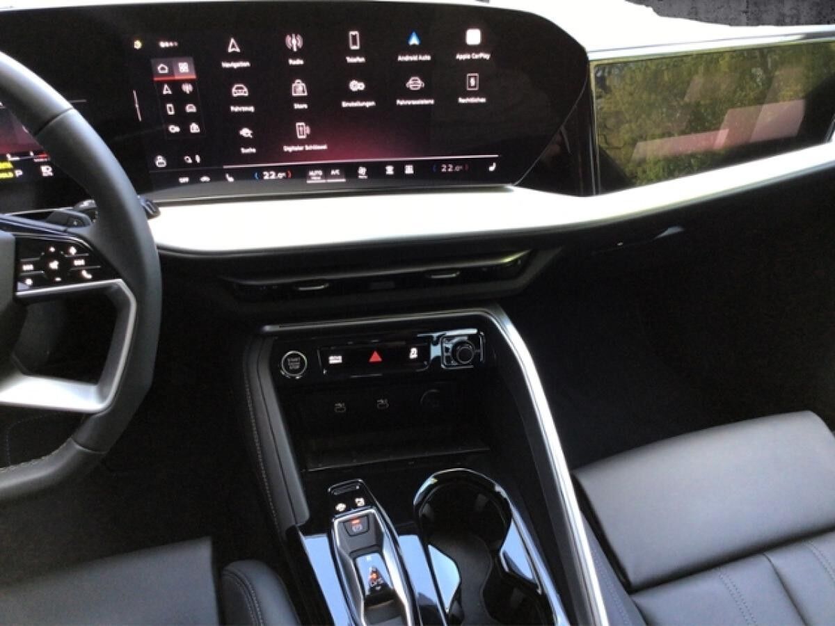 Audi Q5 Sportback TDI quattro S tronic Audi Q5 Sportback TDI quattro S tronic