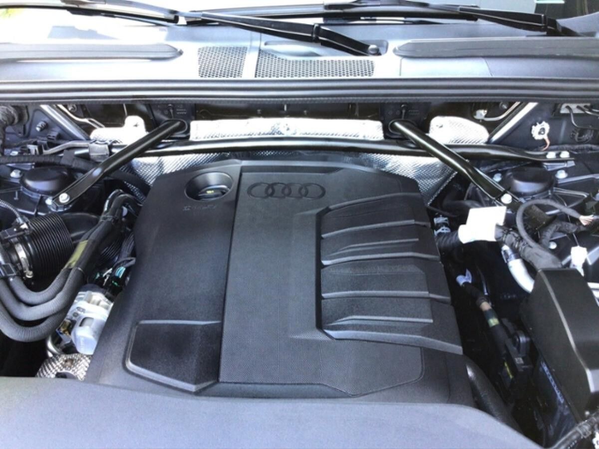 Audi Q5 Sportback TDI quattro S tronic Audi Q5 Sportback TDI quattro S tronic