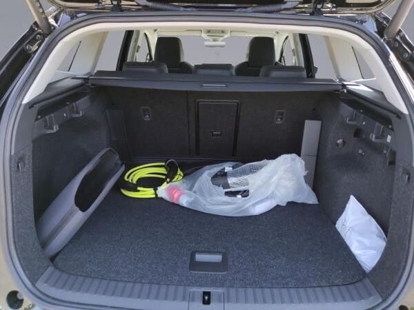 Skoda ENYAQ 60 PLUS AHK WINTER NAVI LED DAB PDC RFK