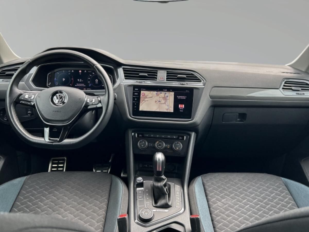 Volkswagen Tiguan Allspace 2,0 TDI 4Mot AHK LED HuD DYNAUDIO Kamera