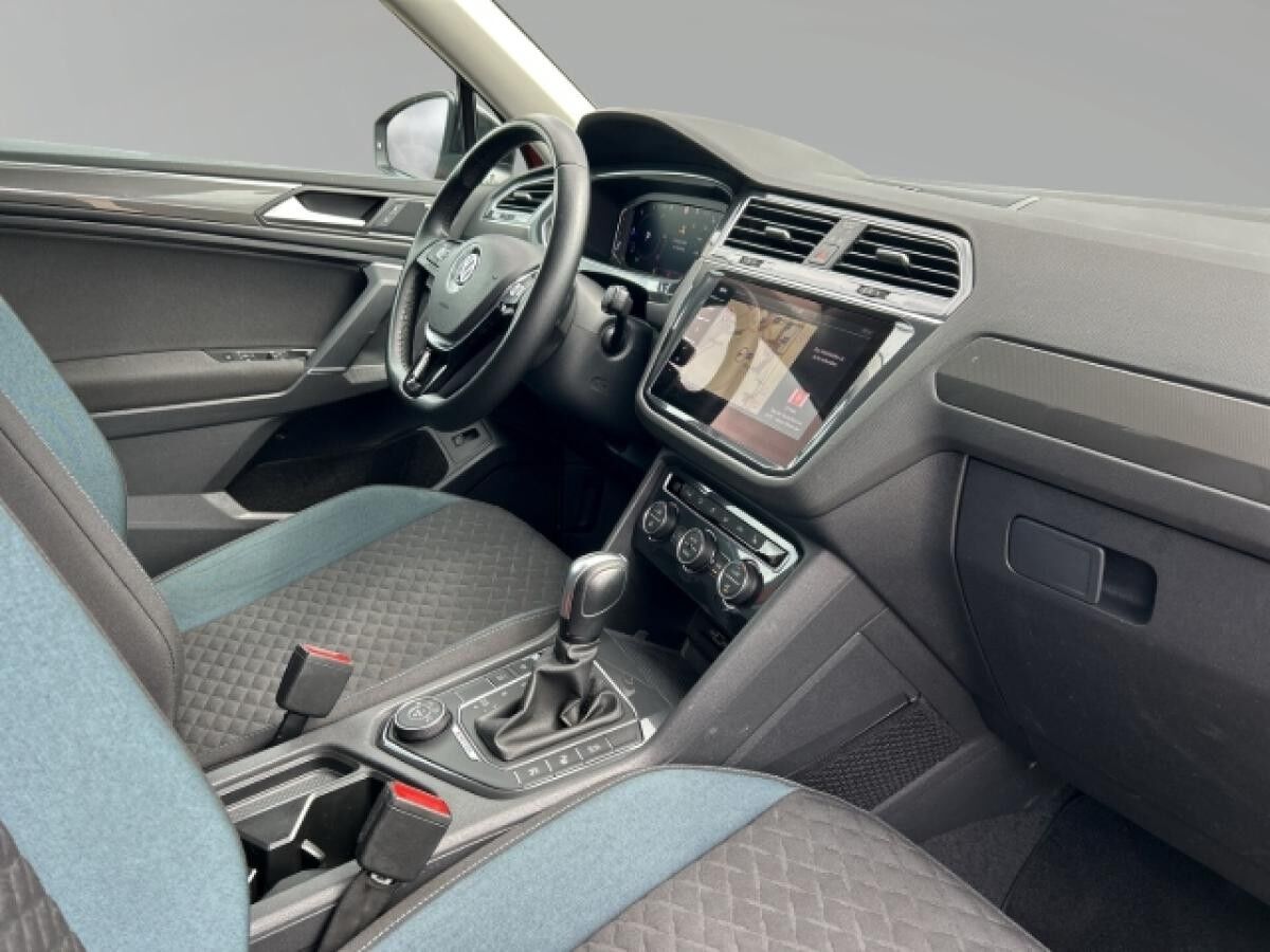 Volkswagen Tiguan Allspace 2,0 TDI 4Mot AHK LED HuD DYNAUDIO Kamera