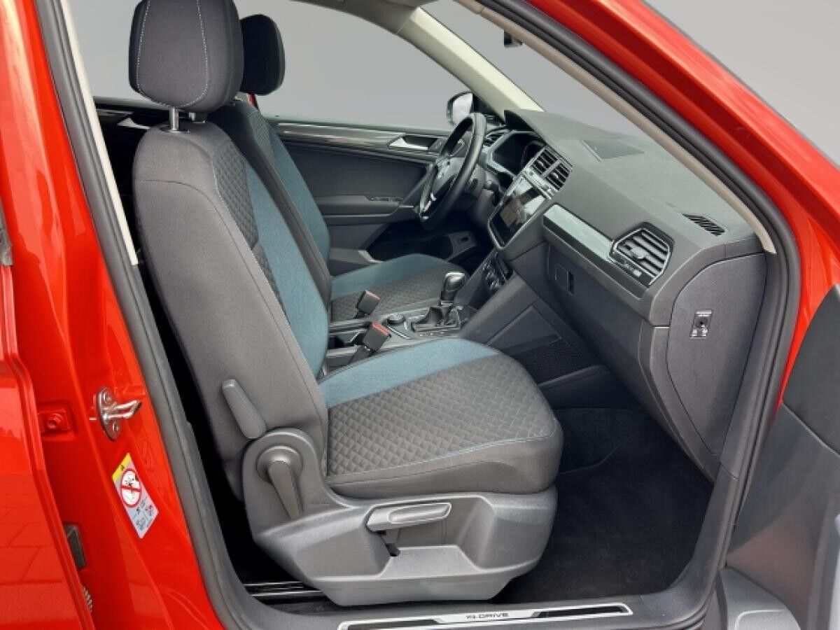 Volkswagen Tiguan Allspace 2,0 TDI 4Mot AHK LED HuD DYNAUDIO Kamera
