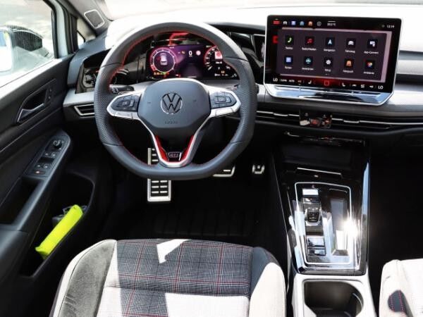 Volkswagen Golf GTI 2,0 l TSI DSG/KOMFORTP./BUSINESSP./HARMAN KARDON/PANO