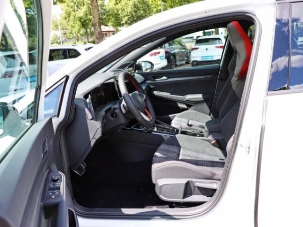 Volkswagen Golf GTI 2,0 l TSI DSG/KOMFORTP./BUSINESSP./HARMAN KARDON/PANO