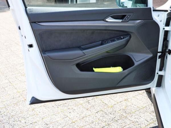 Volkswagen Golf GTI 2,0 l TSI DSG/KOMFORTP./BUSINESSP./HARMAN KARDON/PANO
