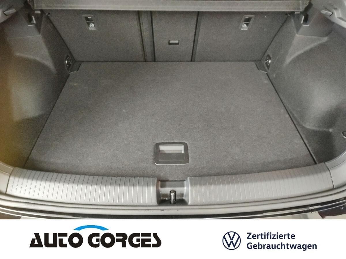 Volkswagen T-Roc Style 1.5l TSI DSG +AHK+NAVI+LIGHT-ASSIST+ Volkswagen T-Roc Style 1.5l TSI DSG +AHK+NAVI+LIGHT-ASSIST+