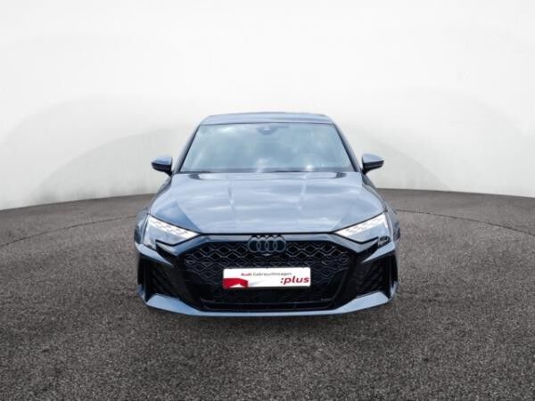 Audi RS3 Limousine 2.5 TFSI quattro 280 km/h Matrix