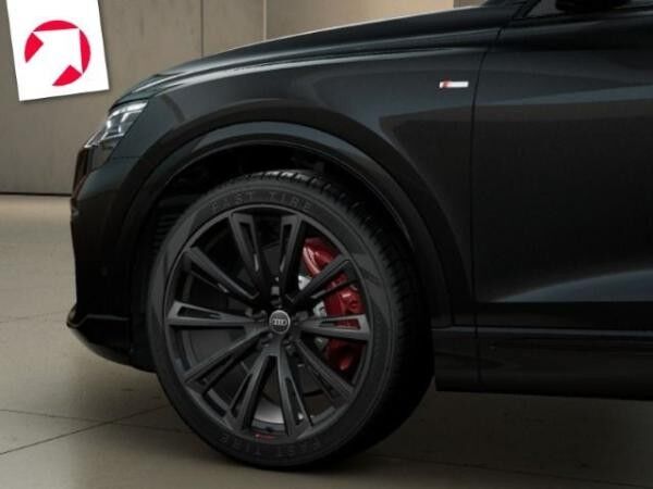 Audi Q8 SUV S line business TFSI e*0,5%*MATRIX*AHK*